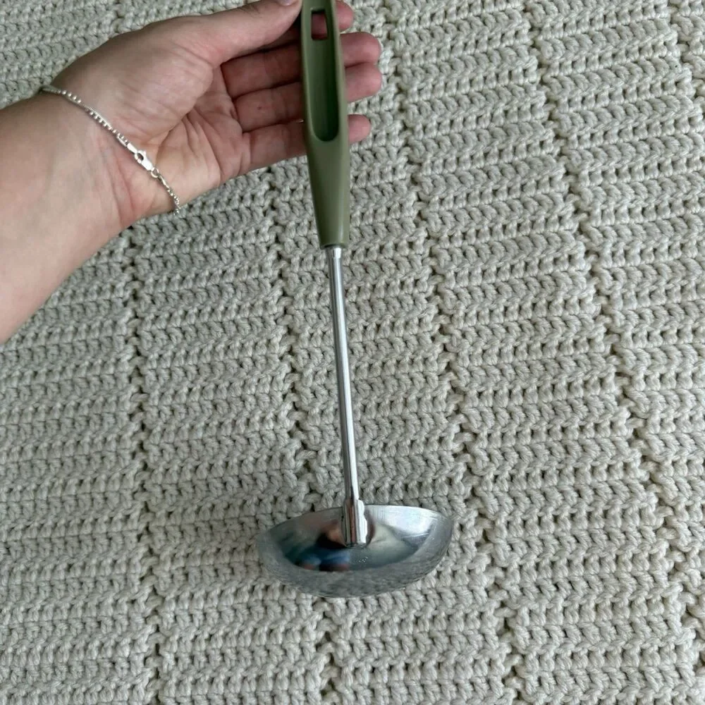 Vintage Ecko Kitchen Ladle Avocado Green Plastic Handle Chromium Plated 11